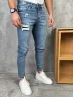 Muške svetlo plave slim fit farmerice sa pocepanim detaljima - Slika 2
