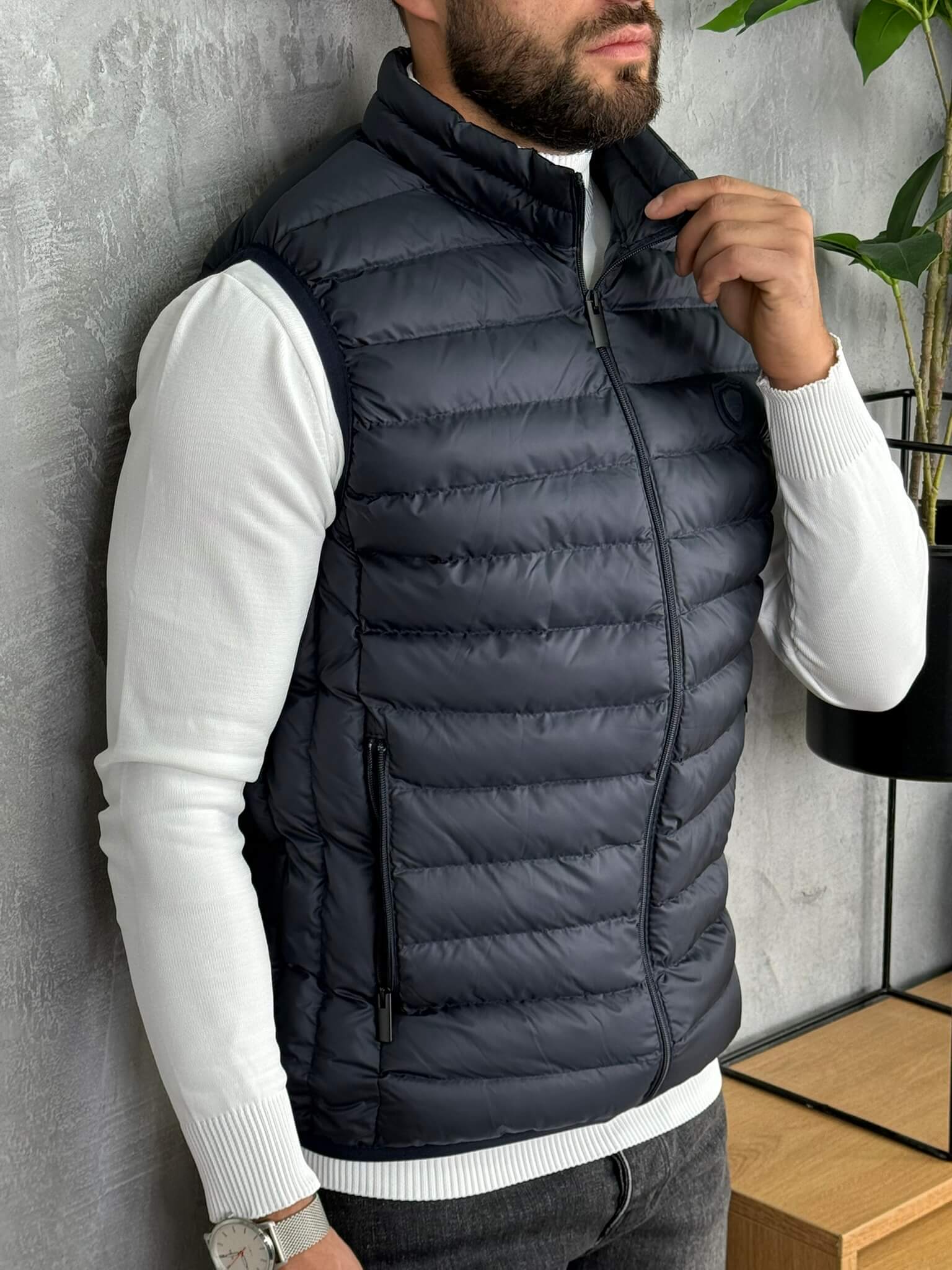 IMG_3327 Muški lagani prošiveni prsluk sa rajsferšlusom – PZR - Slika 1