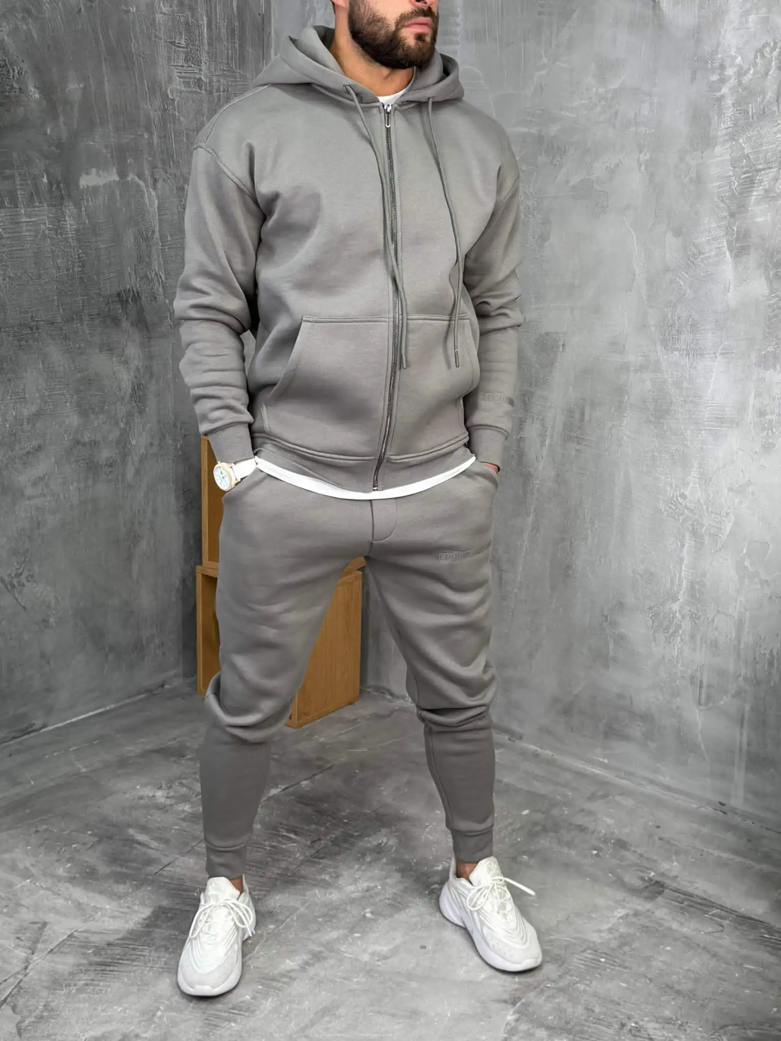 Muška komplet trenerka sa vezom ESSENTIALS PZR 6438