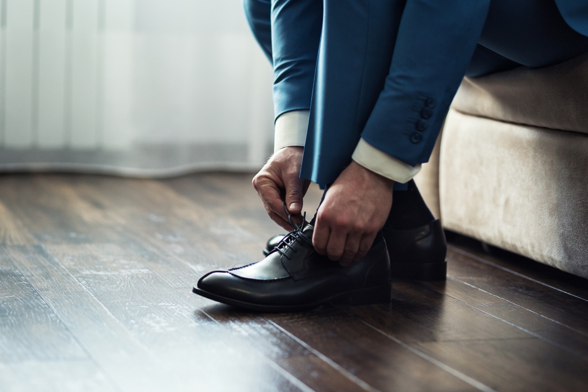 Koje čarape idu uz bele patike, a koje uz crne, sive i braon cipele? 2 3 2