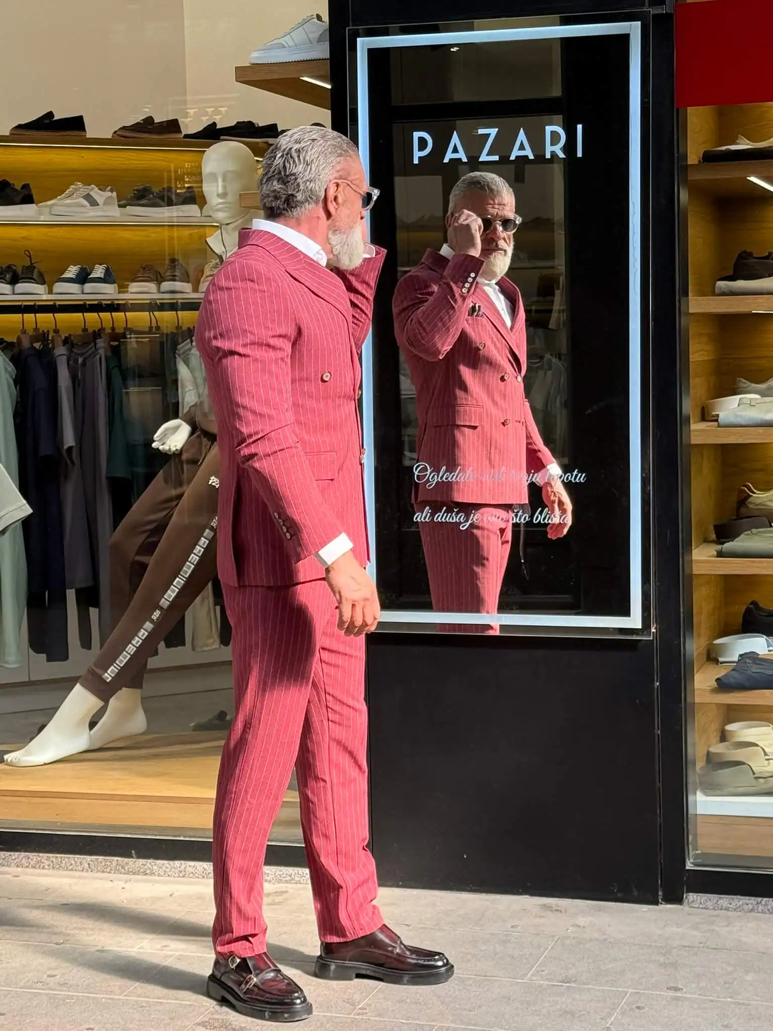 musko elegantno odelo regular fit sa bordo prugama 1